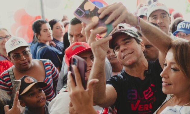 “ESCUELA PARA LA VIDA” ABRE SUS PUERTAS A LAS LIDERESAS DE BARRANQUILLA.
