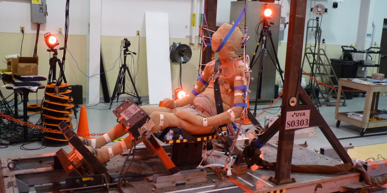 LA HISTORIA DE LOS DUMMIES CON QUE LAS FÁBRICAS DE CARROS PRUEBAN SU SEGURIDAD.